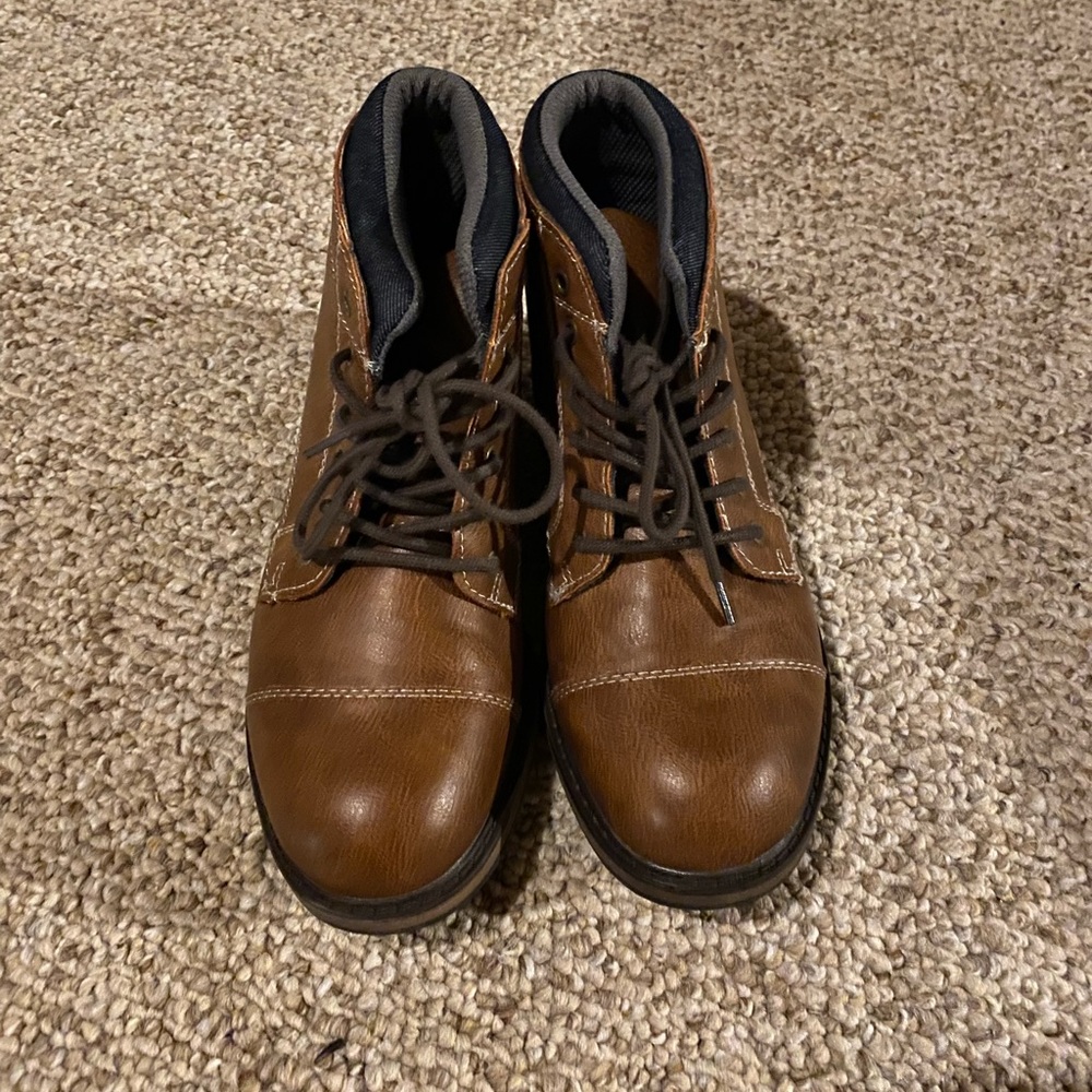 Boys dress boots